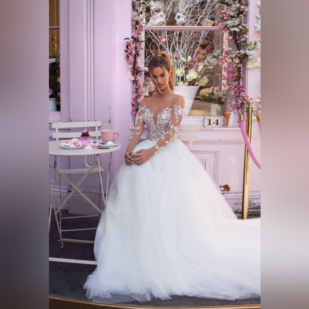 Milla Nova Paris wedding Dress